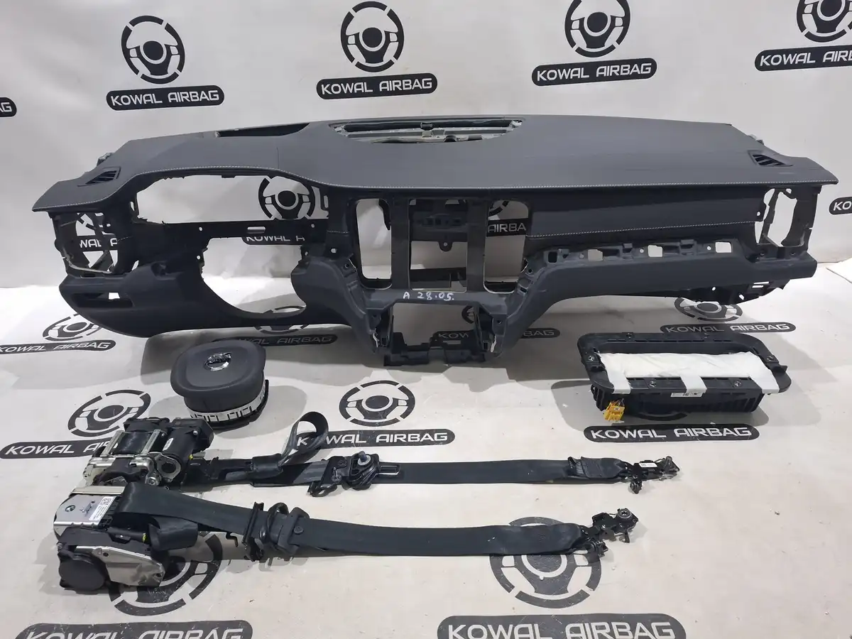plansa bord volvo v60