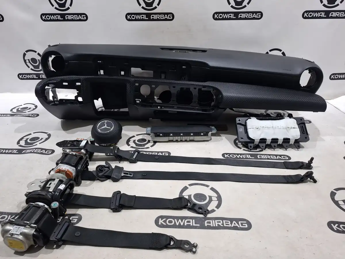 plansa bord mercedes-benz w177