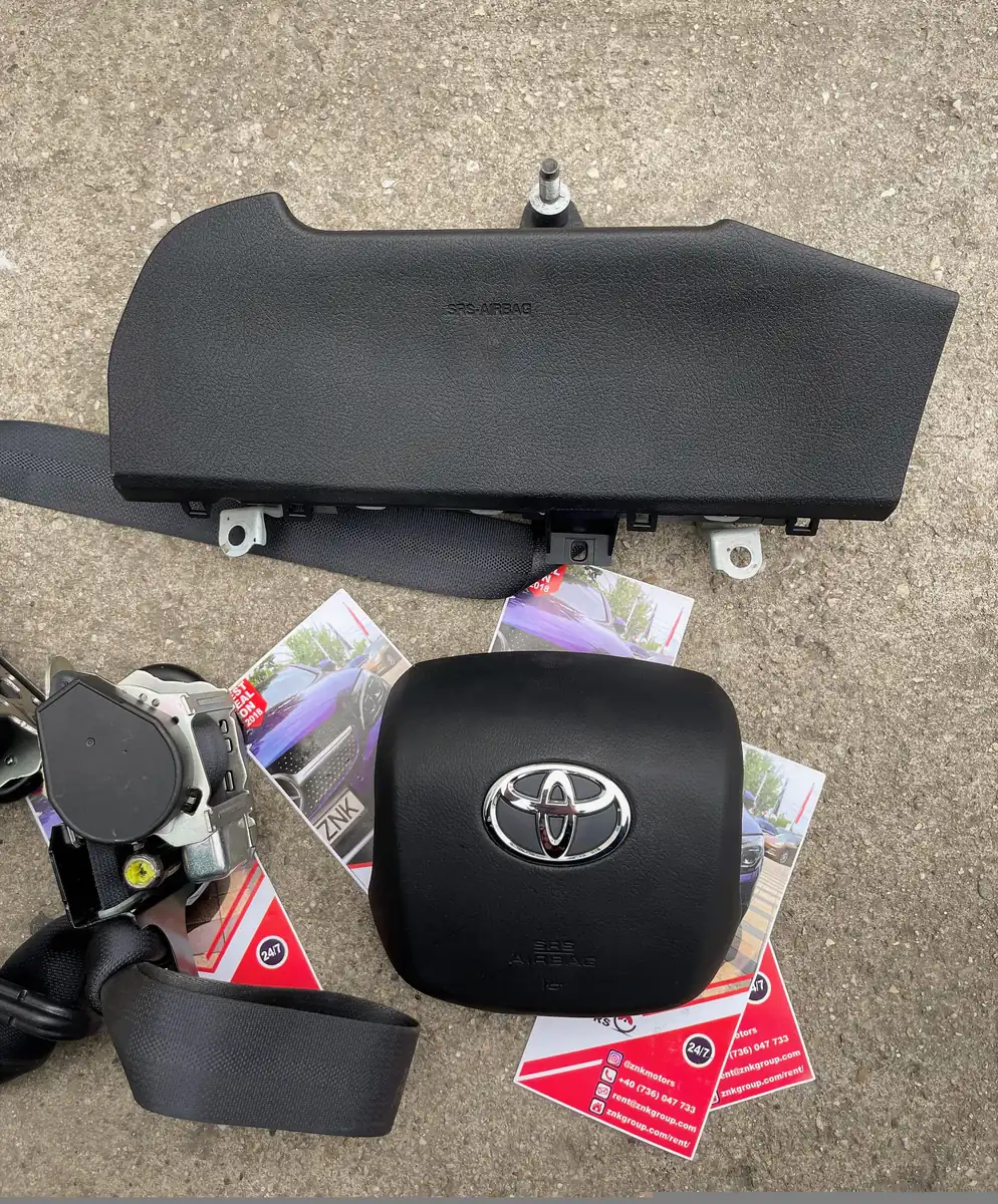 Toyota Hilux Volan Genunchi