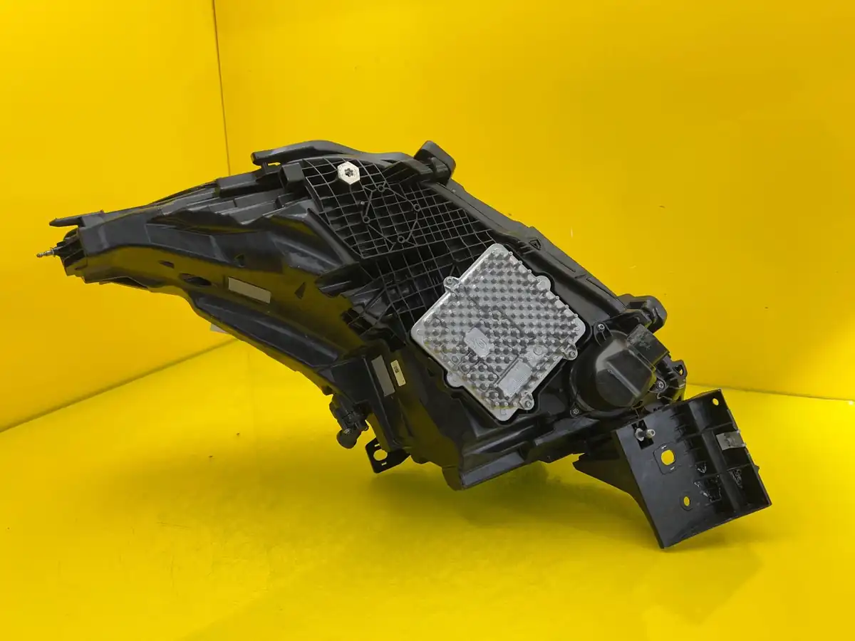 Far Dreapta Land Rover Range Rover Sport Full LED