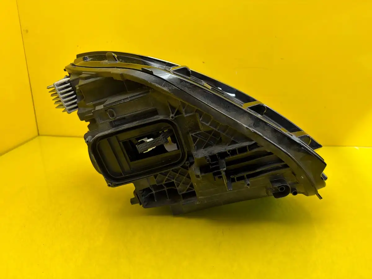 Far Mercedes EQB EQA W243 Full LED