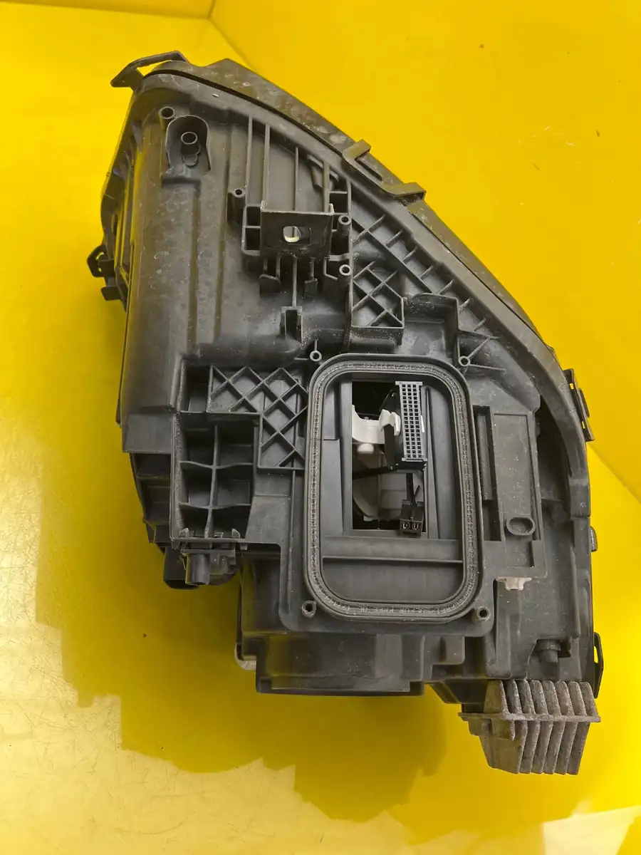 Far Mercedes EQA EQB 243 W243 Full LED