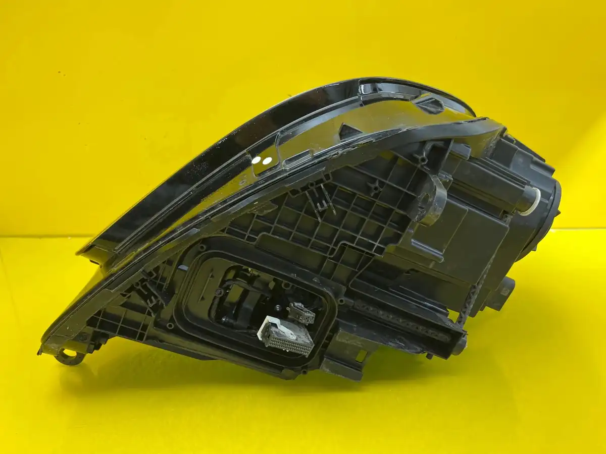 Far Mercedes GLE W167 Multibeam LED