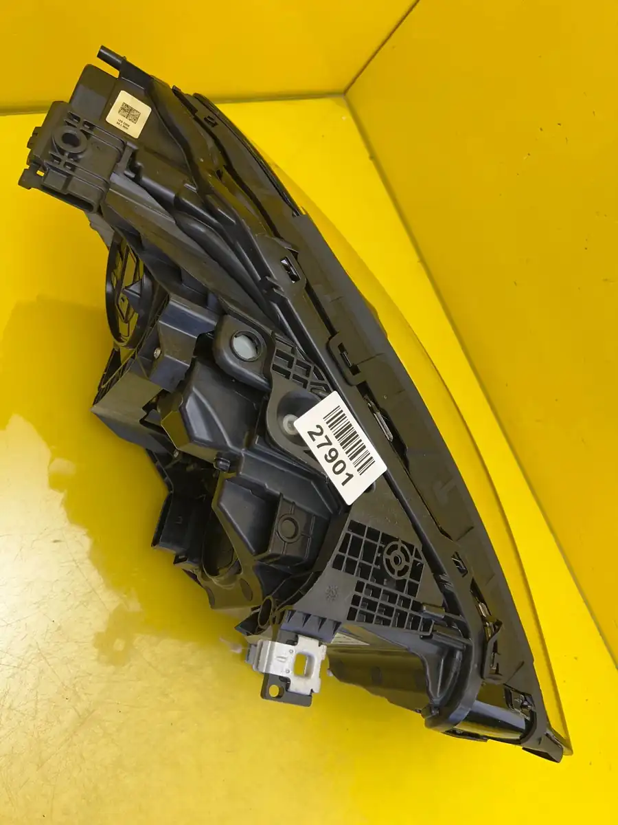 Far Mercedes CLA C174 III 25- Multibeam LED