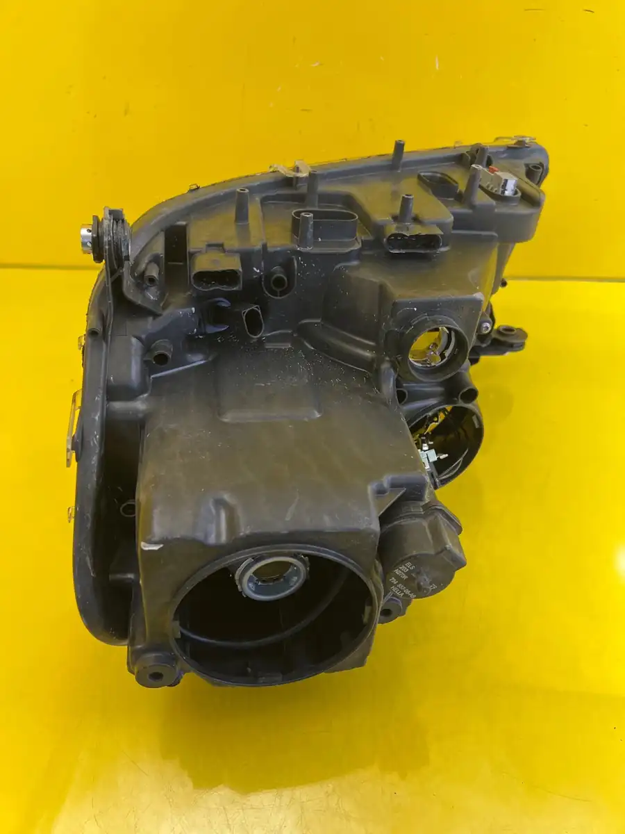 Far Dreapta Mercedes Ml W164 Lift Bixenon