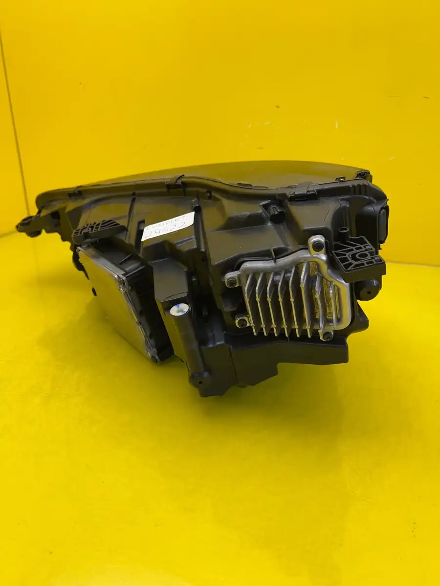 Far Audi Q5 80A 17- Full LED