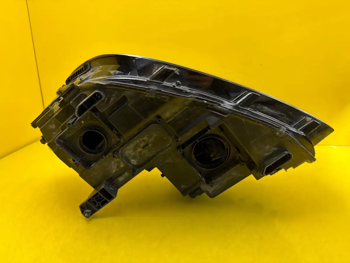 Far Dreapta VW Tiguan 2 II 5NB Full LED