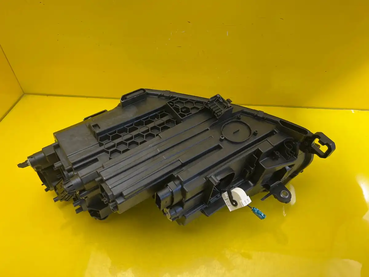 Far Dreapta VW Tiguan 3 III 571 Full LED