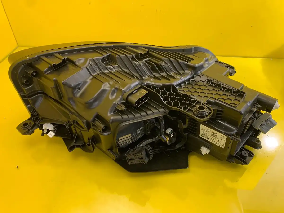 Far VW Touareg III 3 19- Full LED