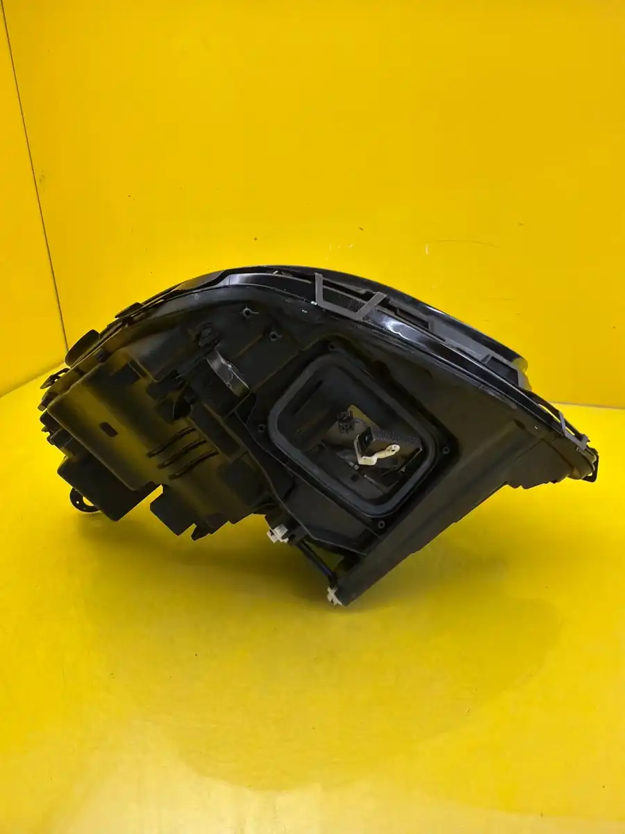 Far Dreapta Mercedes E-Class W213 213 Lift LED