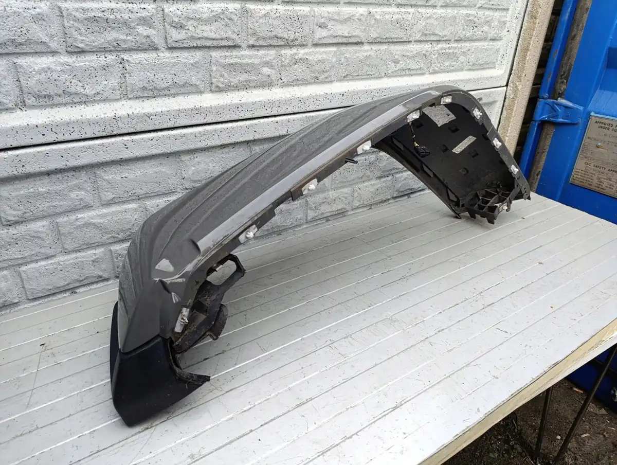 Aripa fata necunoscut Jeep Wrangler Poszerzenie