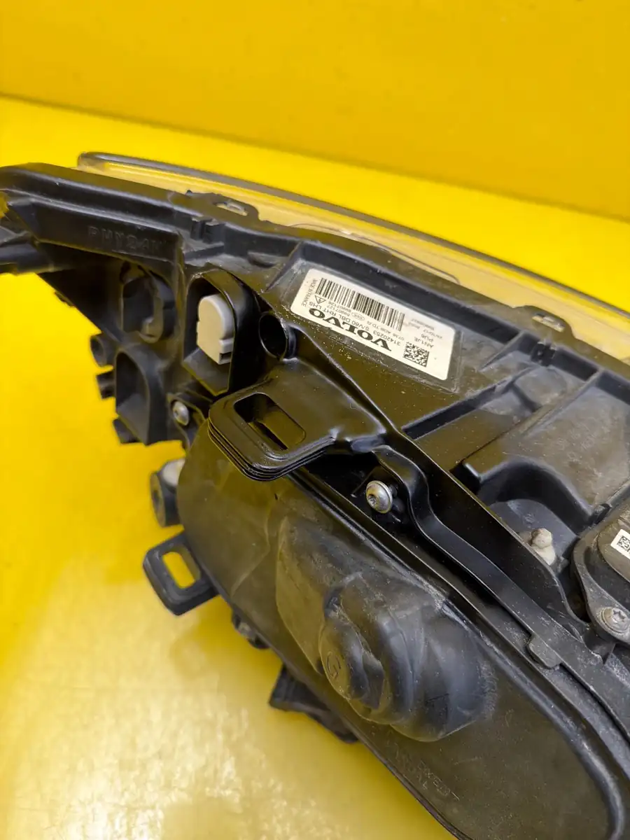 Far Volvo S60 V60 Fl Lift Bixenon