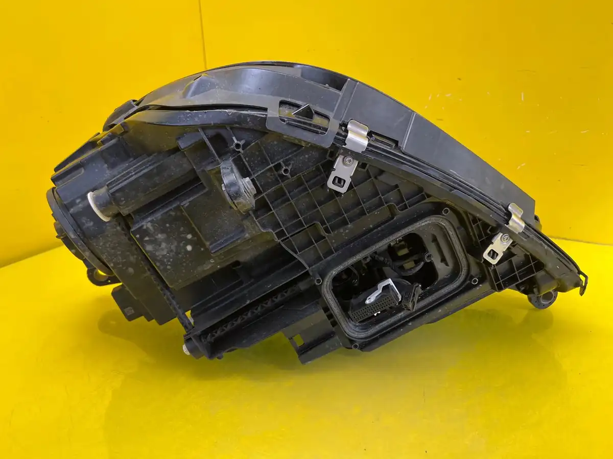 Far Dreapta Mercedes GLE W167 Multibeam LED
