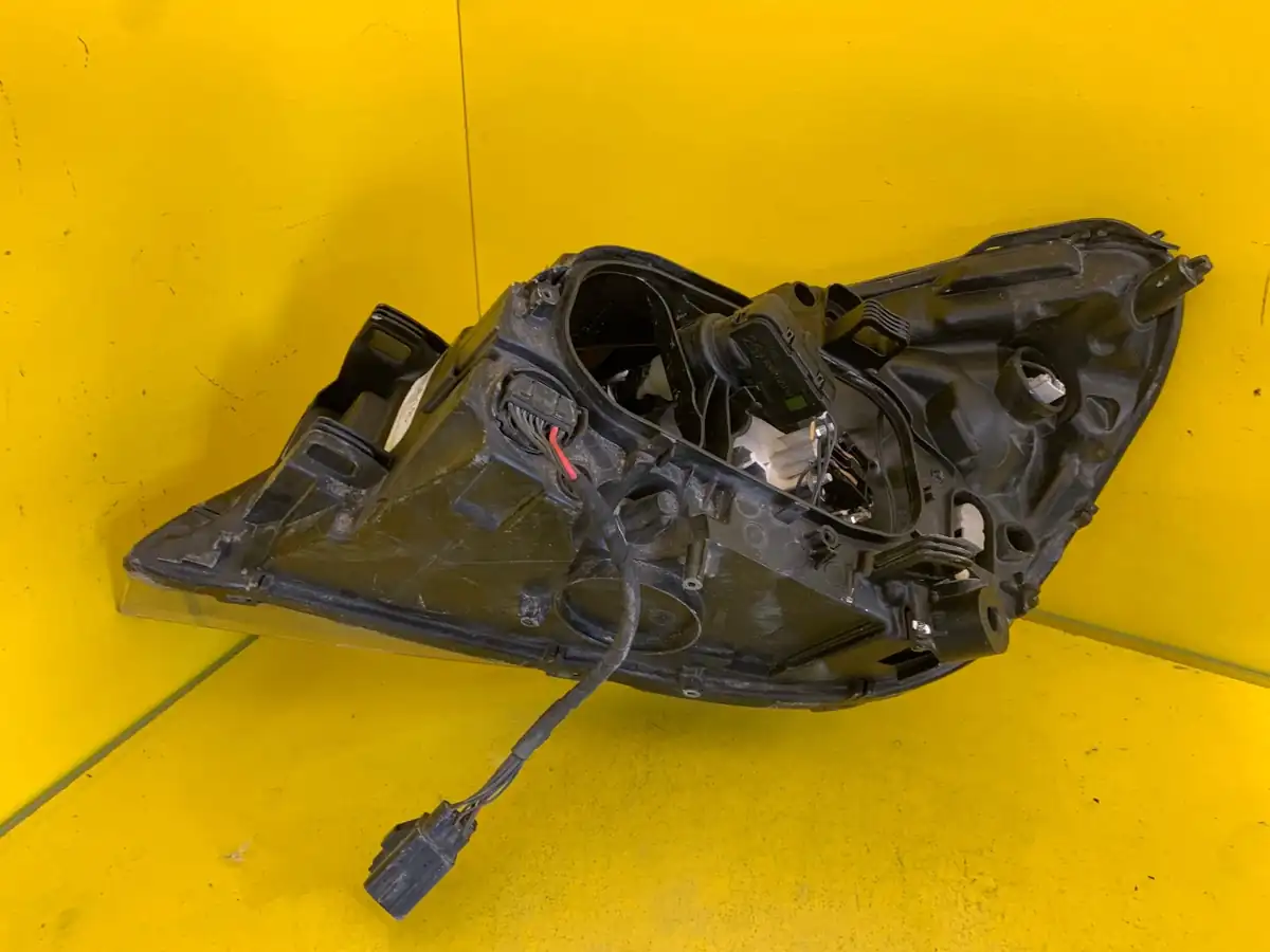 Far Dreapta Volvo S60 V60 Cc