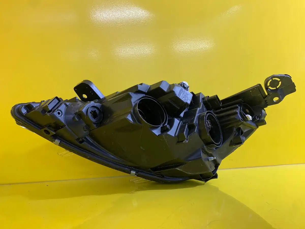 Far Dreapta Peugeot 308 II T9 Lift LED