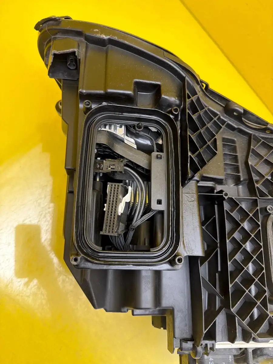 Far Mercedes E-Class W212 Lift Full LED