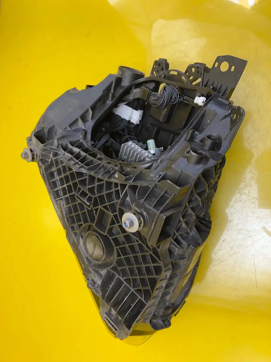 Far Porsche Taycan Matrix Full LED