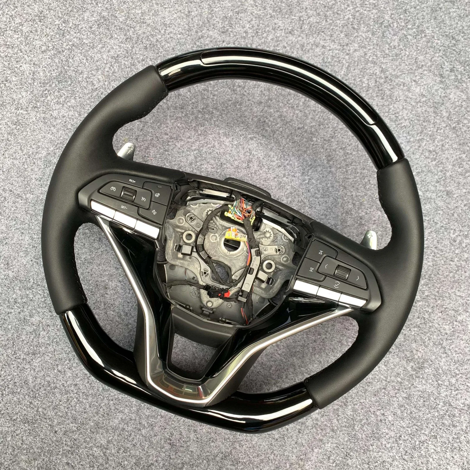 Volan Carbon Cadillac
