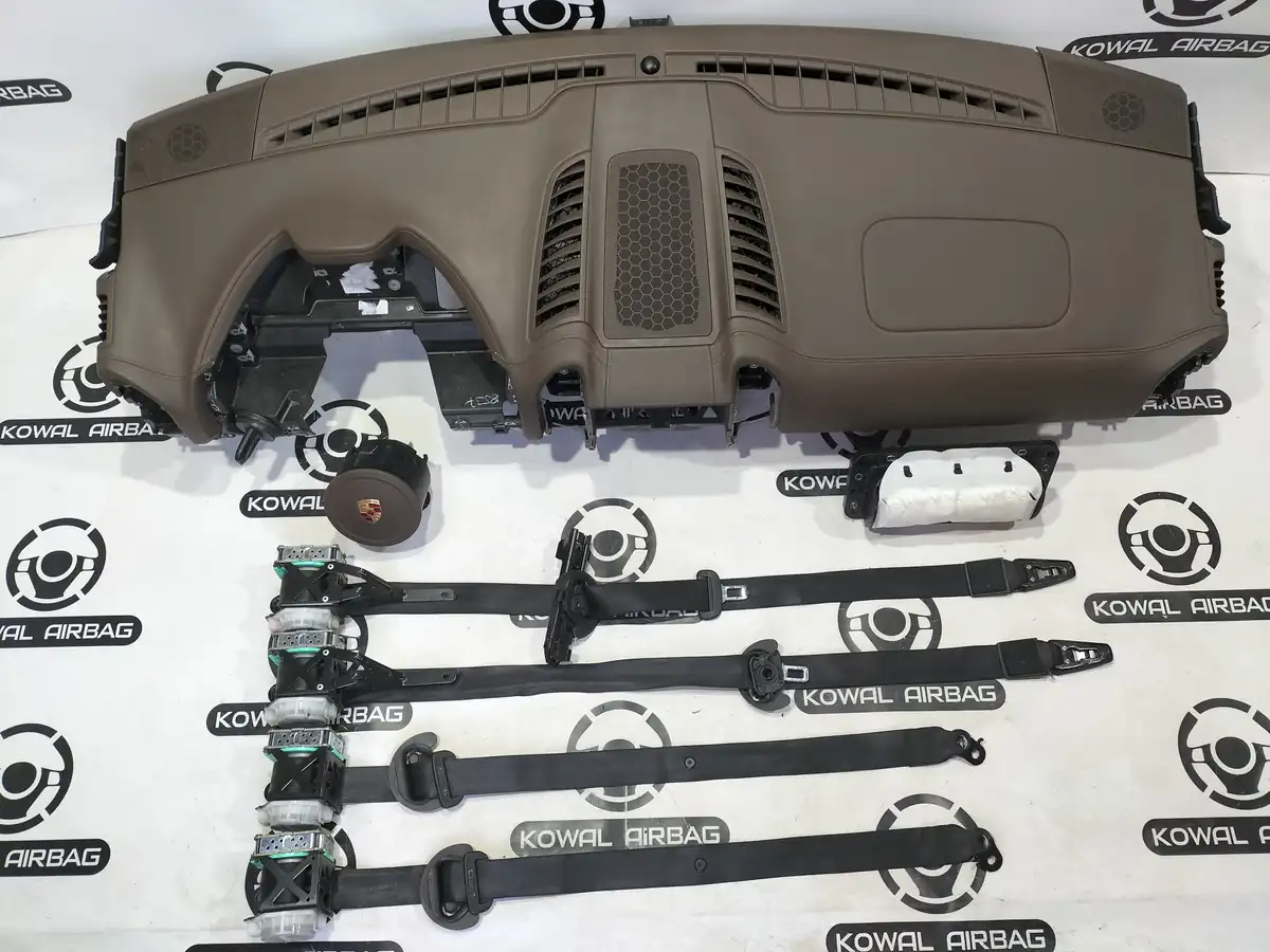 plansa bord porsche 7p5