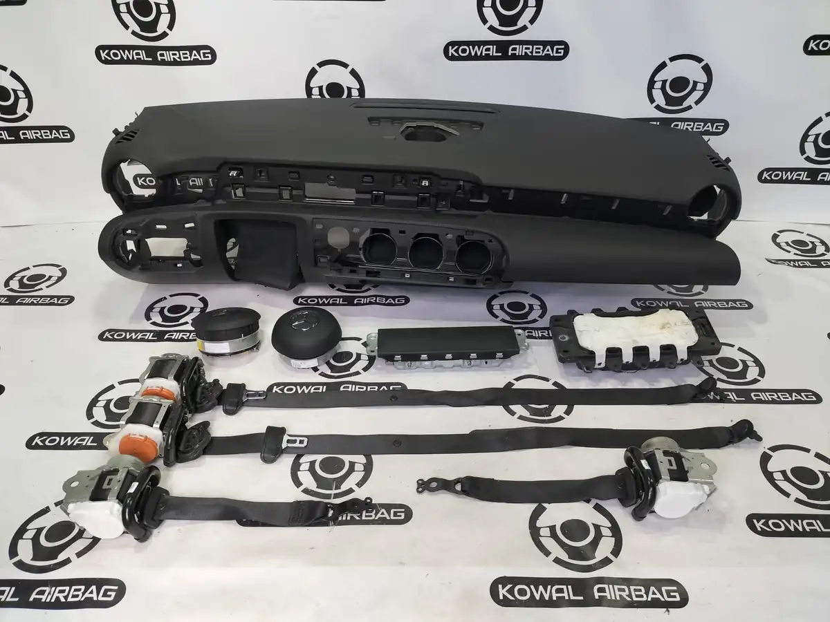 plansa bord mercedes-benz w177