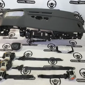 plansa bord audi q8