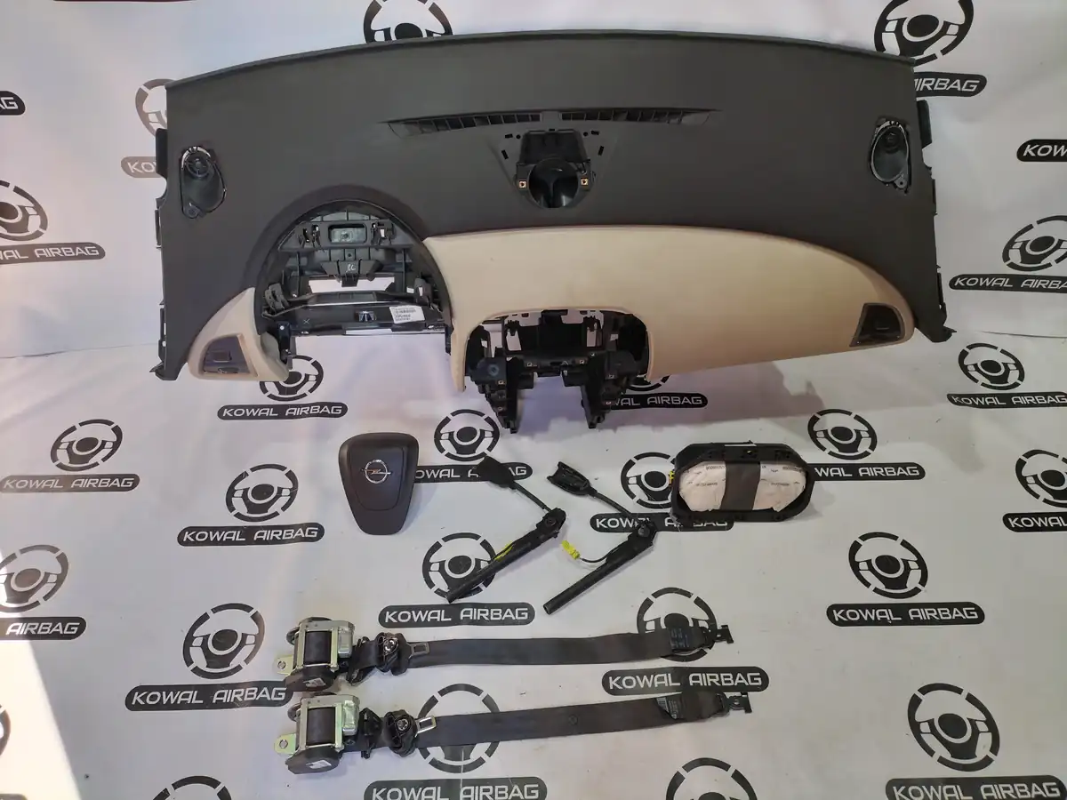 plansa bord opel astra