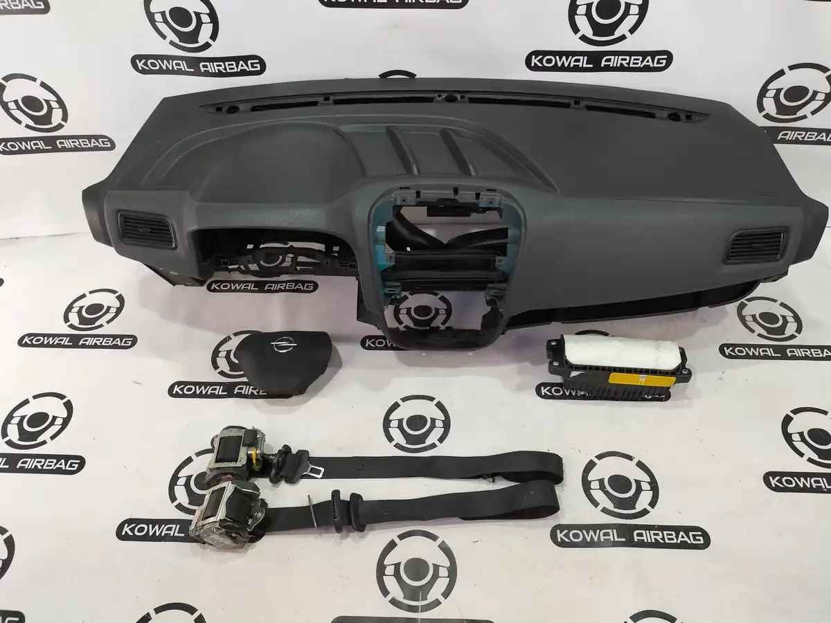 plansa bord opel combo