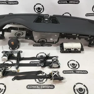plansa bord porsche panamera