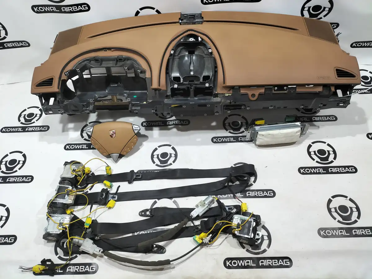 plansa bord porsche 7l5