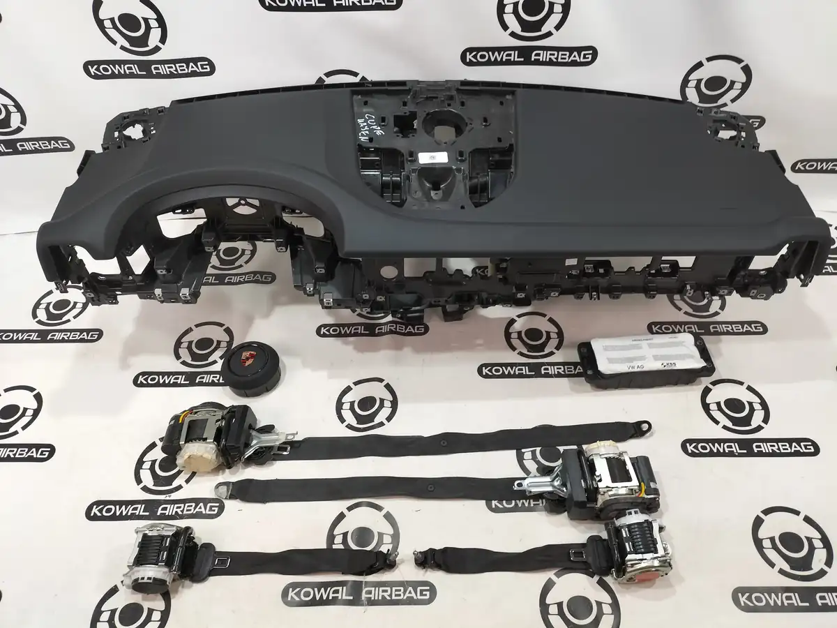 plansa bord porsche 9y1