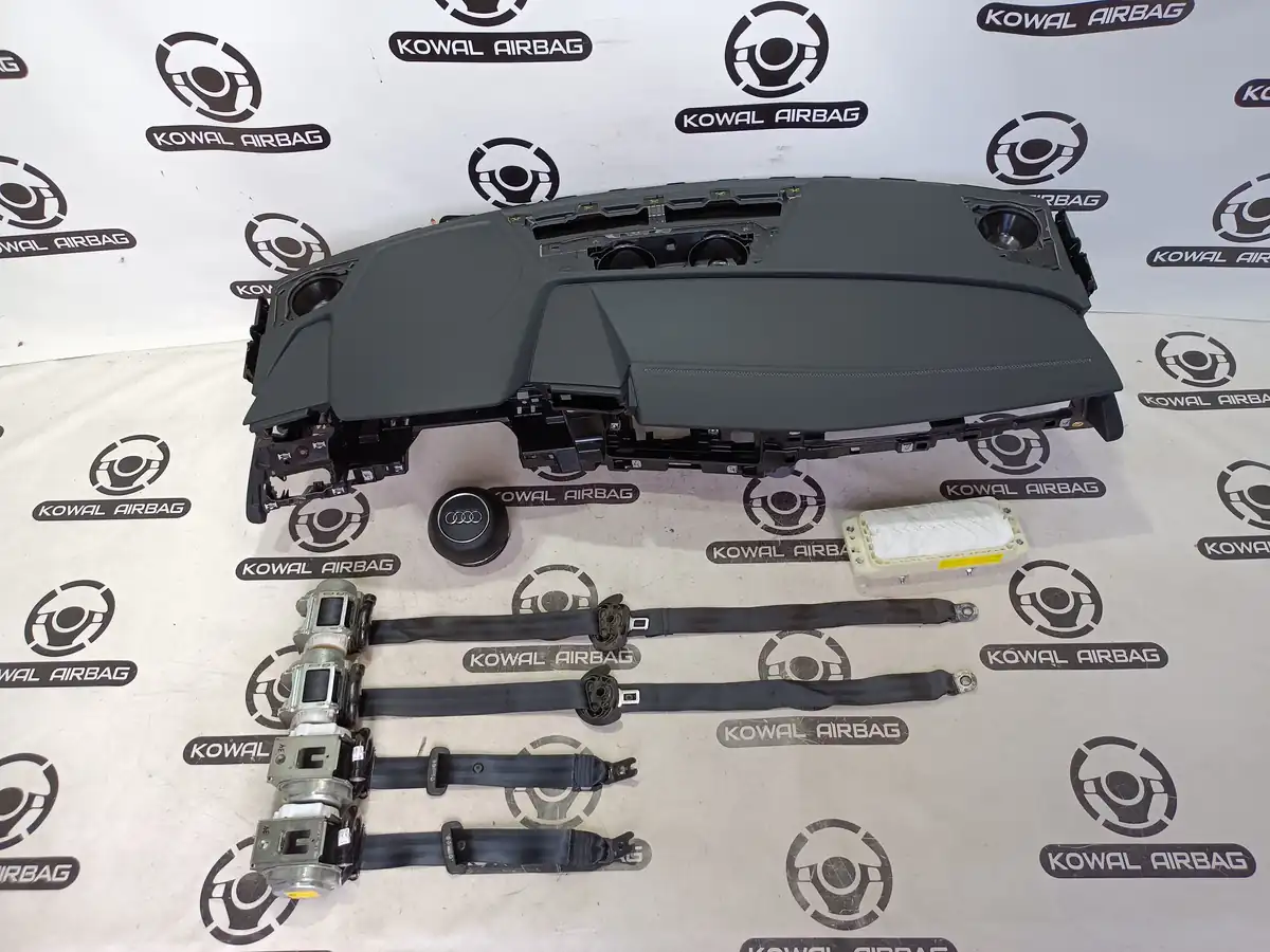 plansa bord audi a3