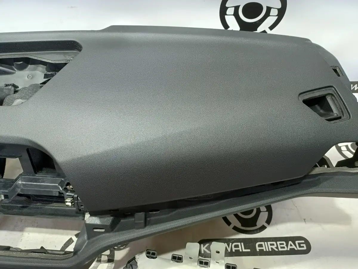 plansa bord bmw g20