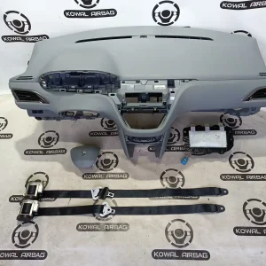 plansa bord peugeot 208