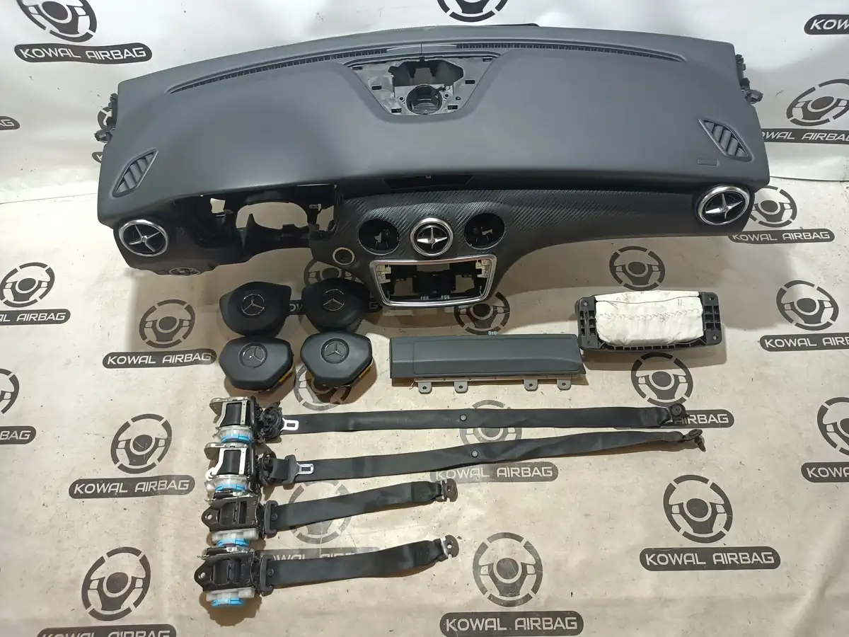 plansa bord mercedes-benz w176