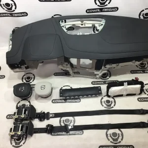 plansa bord volvo v90