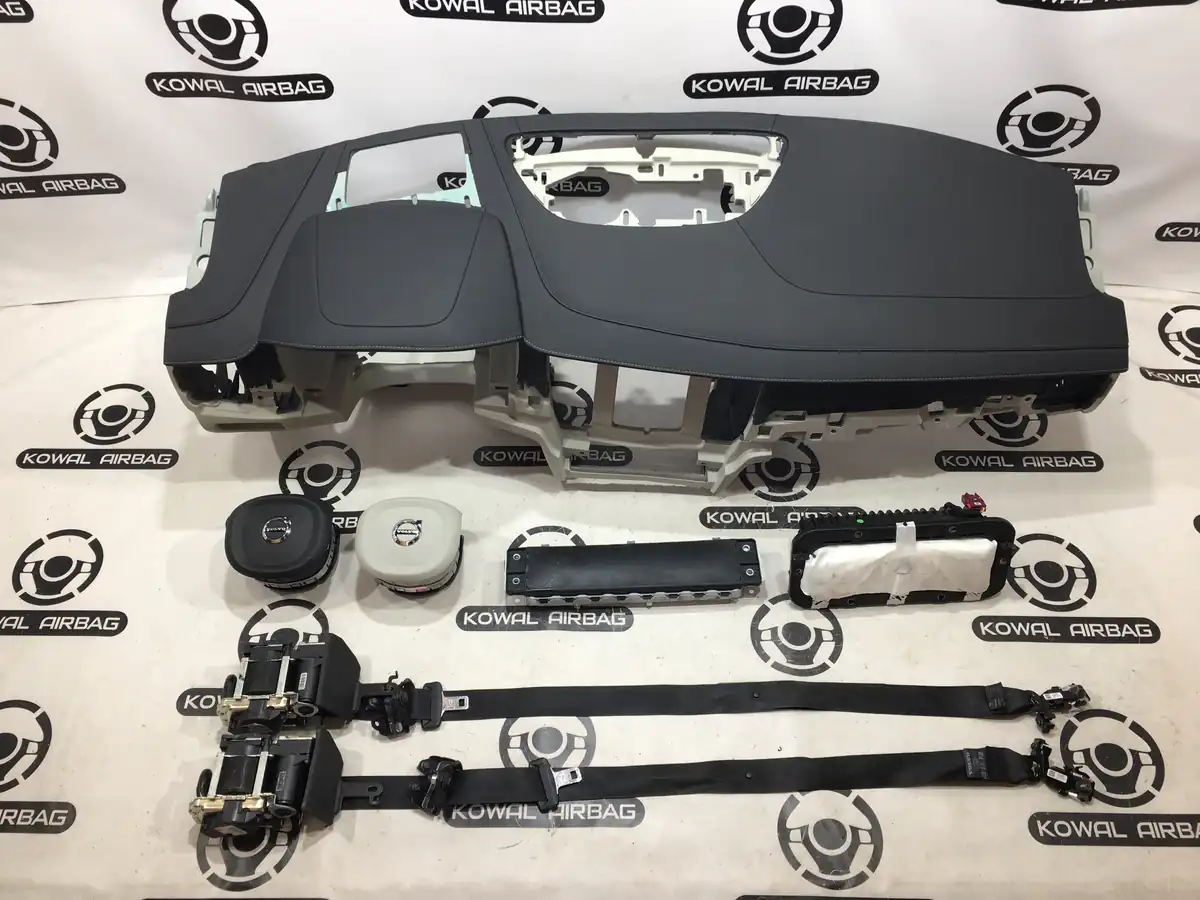 plansa bord volvo v90