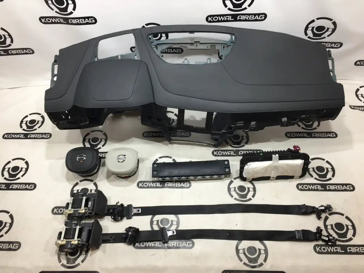 plansa bord volvo v90