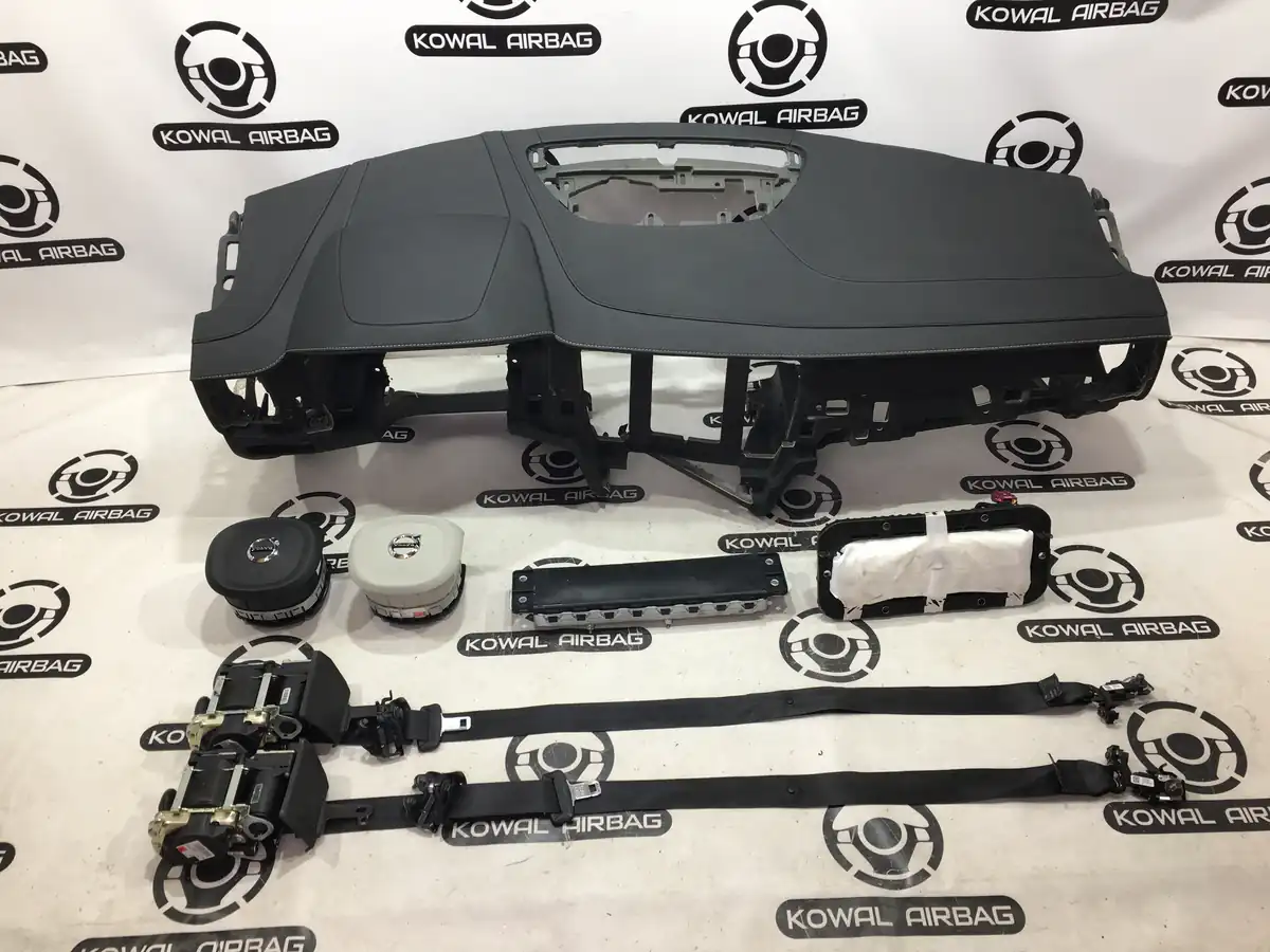 plansa bord volvo v90