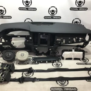plansa bord volvo v90