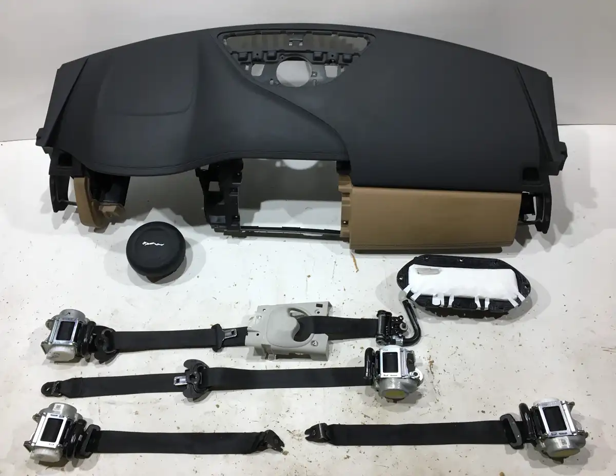 plansa bord jaguar