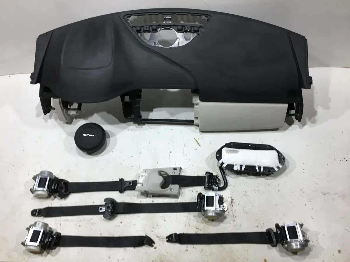 plansa bord jaguar