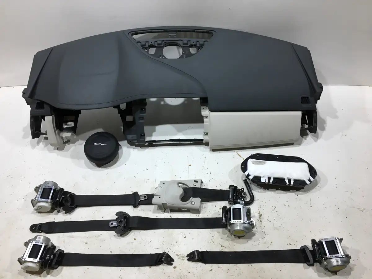 plansa bord jaguar