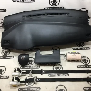 plansa bord toyota auris