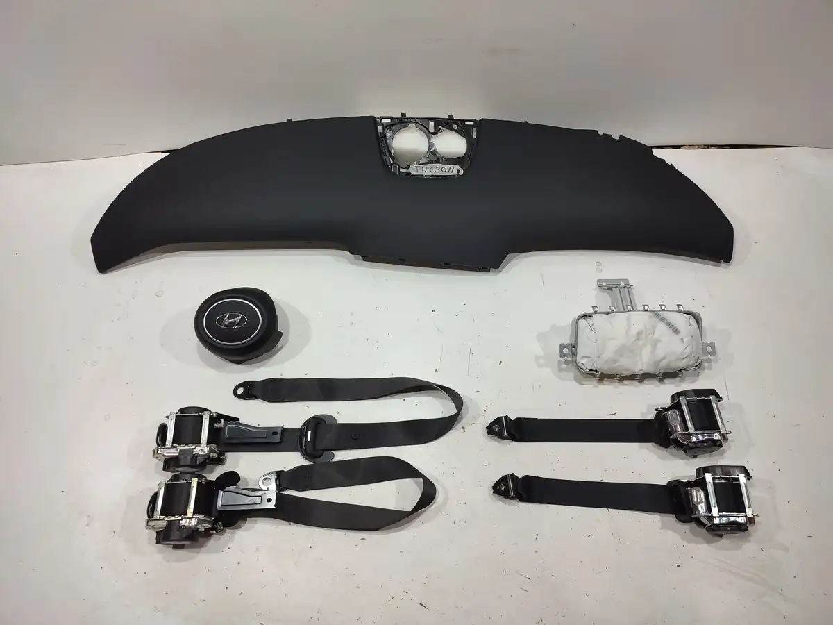 plansa bord hyundai tucson
