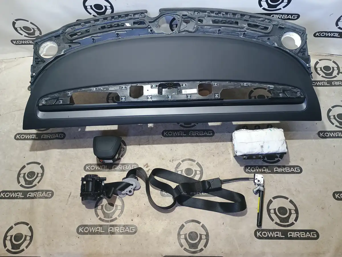 plansa bord tesla