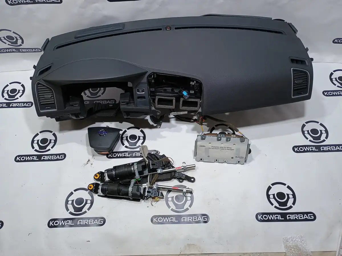 plansa bord volvo xc60