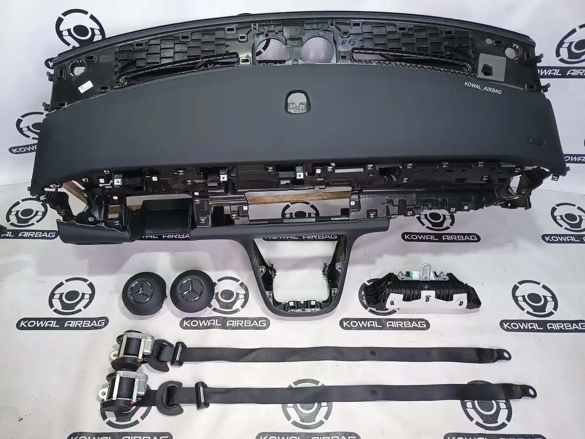 plansa bord mercedes-benz w448