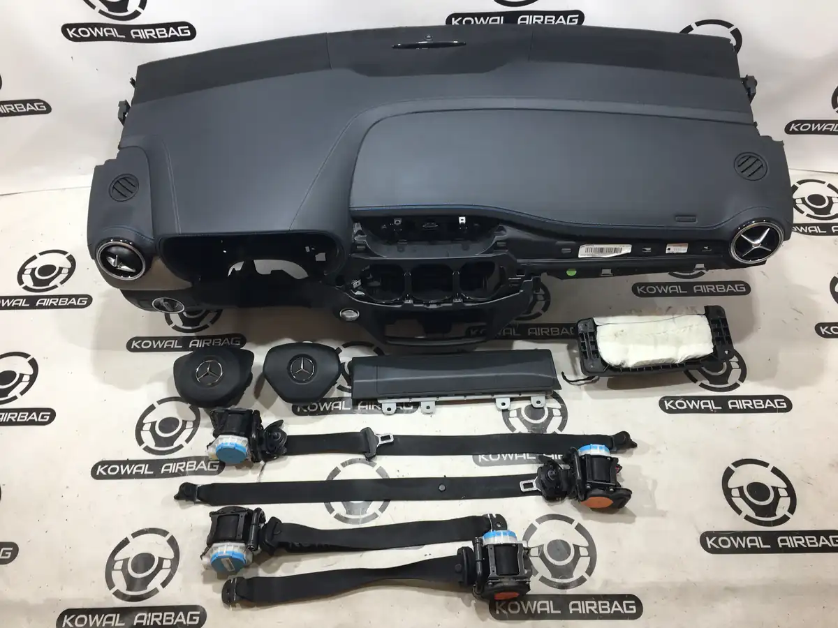 plansa bord mercedes-benz w246