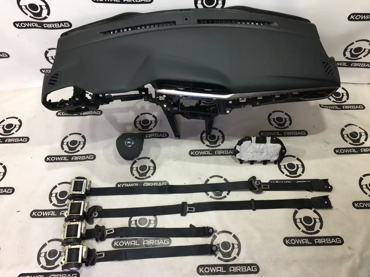 plansa bord opel corsa