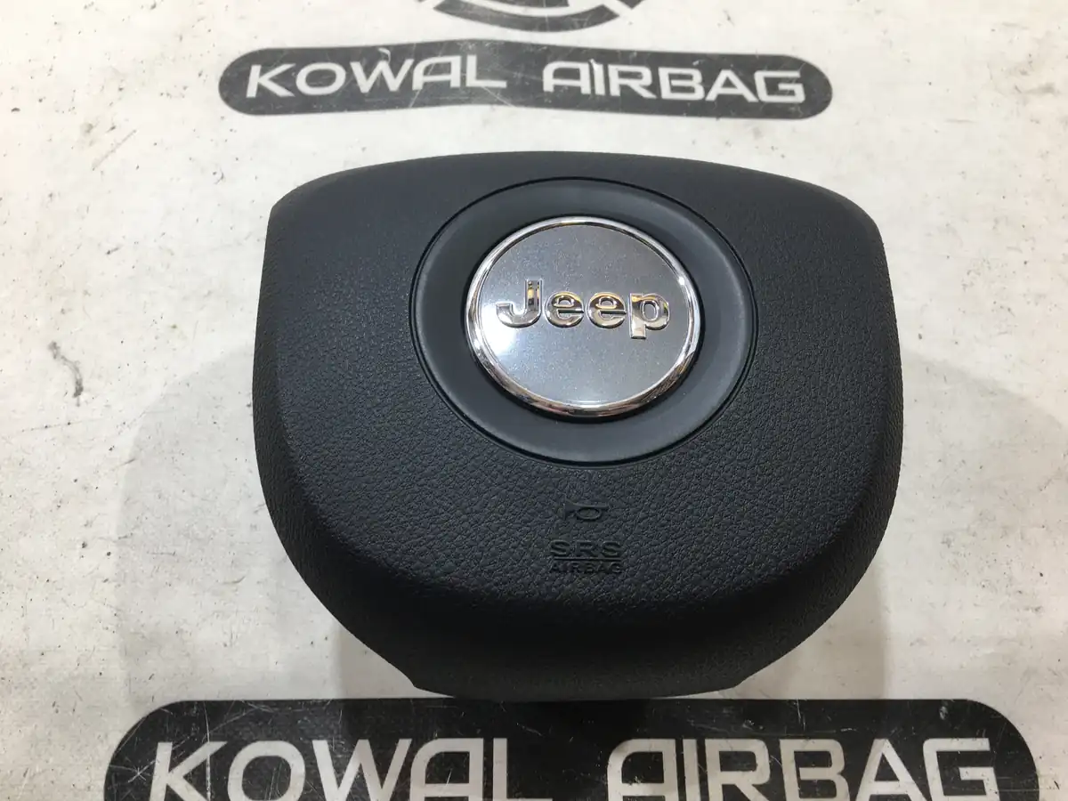 airbag sofer jeep wk2